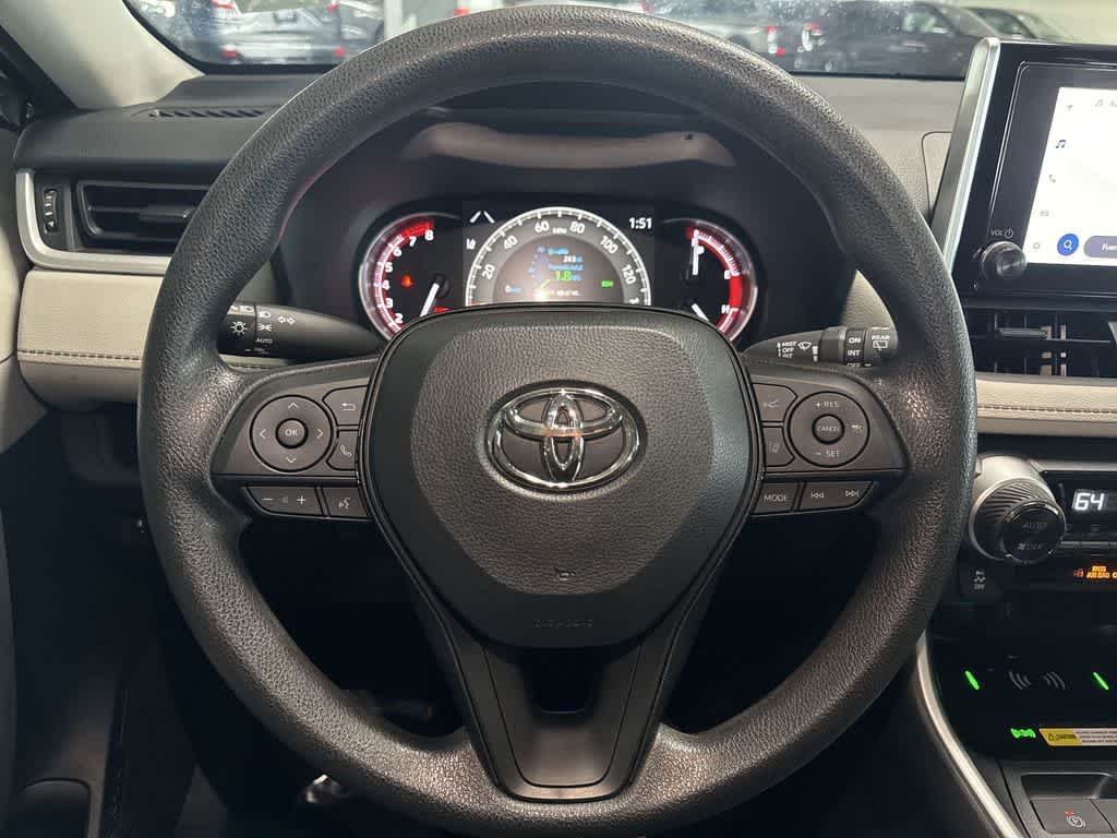 Thumbnail: 2025 Toyota RAV4 - 15