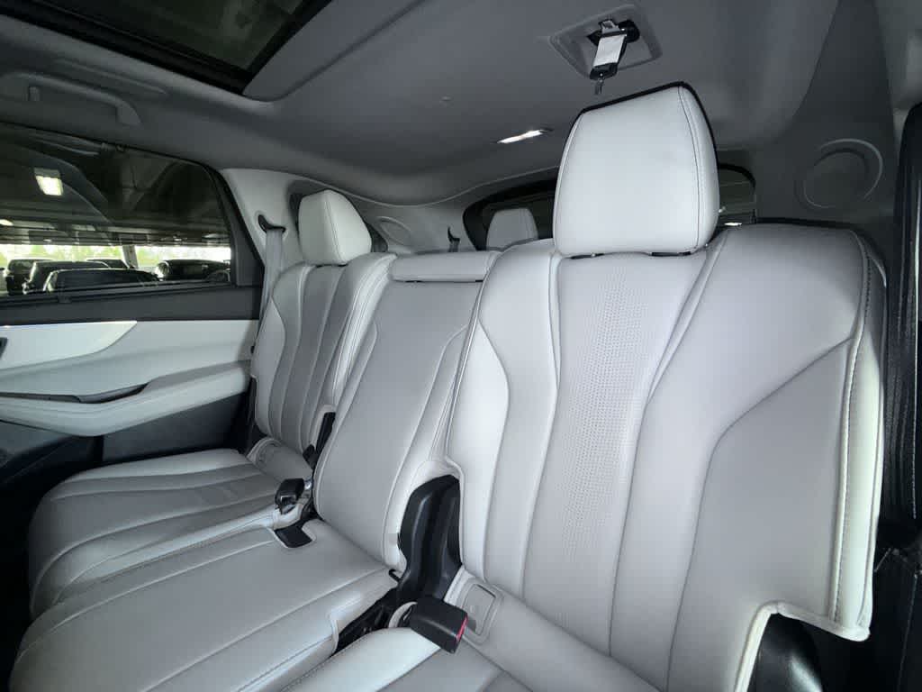Thumbnail: 2025 Acura MDX - 22