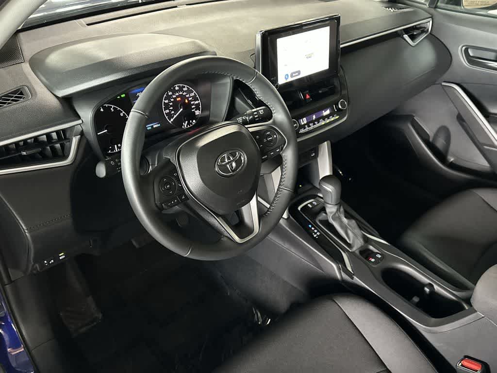 Thumbnail: 2025 Toyota Corolla Cross - 13