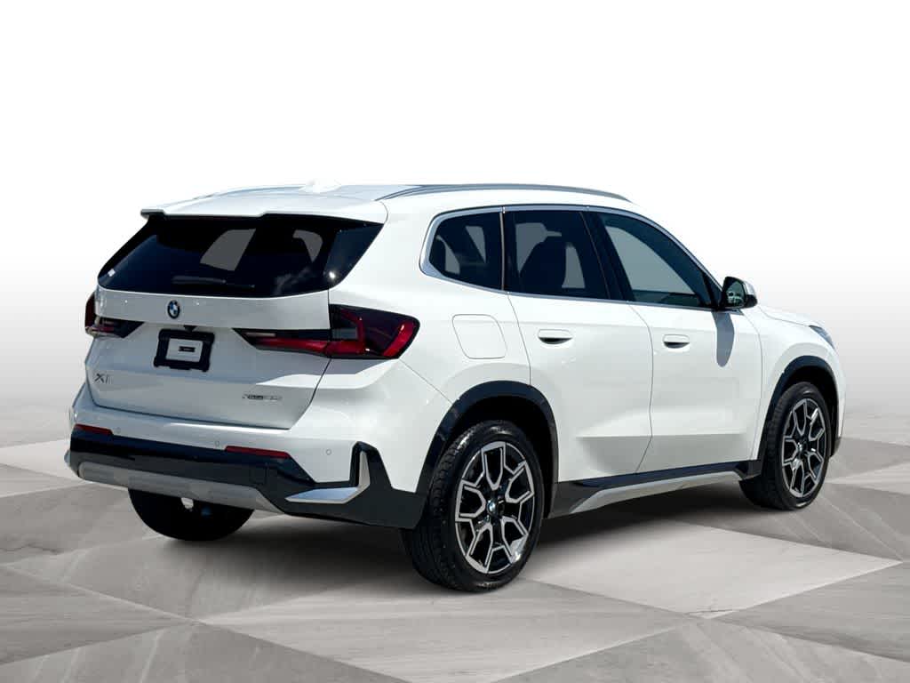 Thumbnail: 2024 BMW X1 - 8