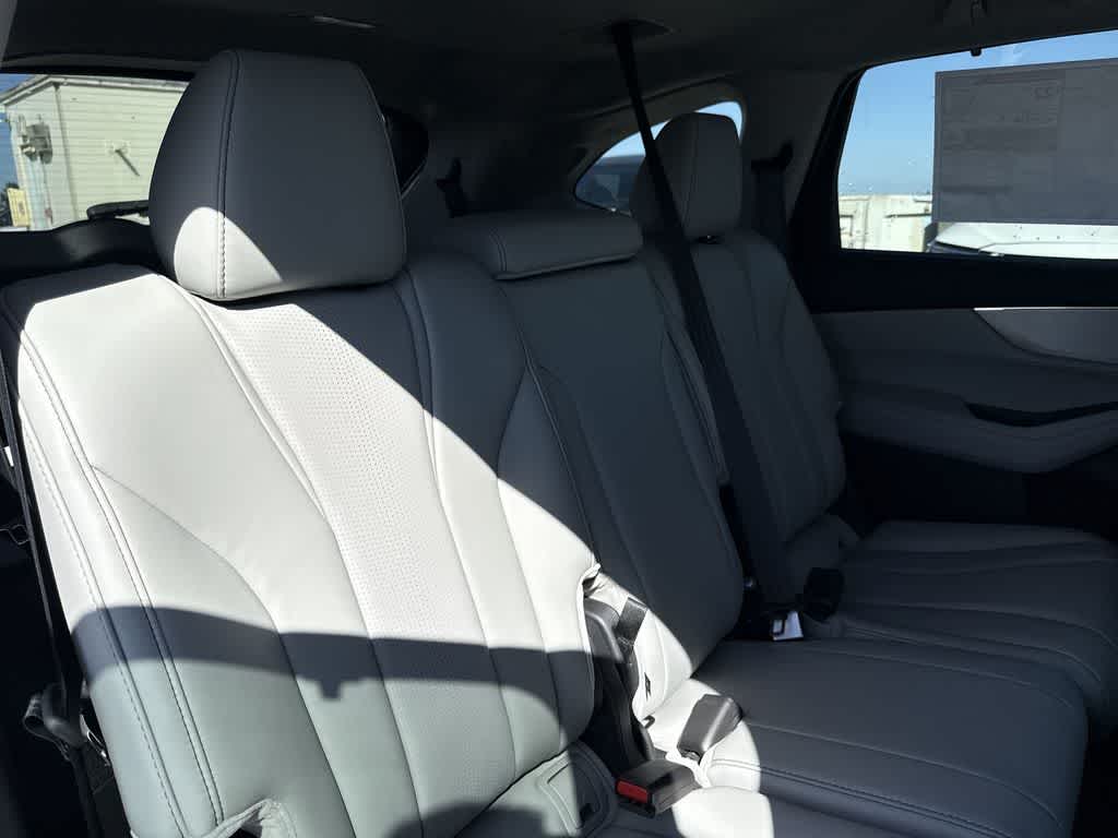 Thumbnail: 2026 Acura MDX - 26