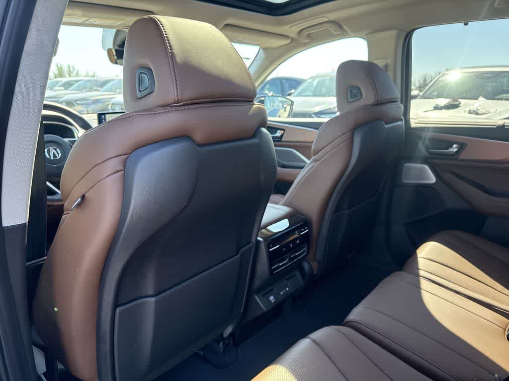 Thumbnail: 2026 Acura MDX - 22