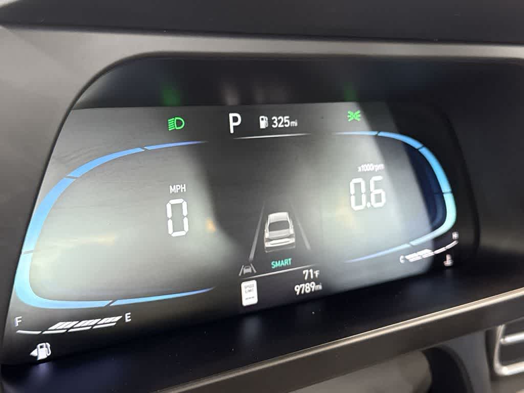 Thumbnail: 2025 Hyundai Elantra - 16