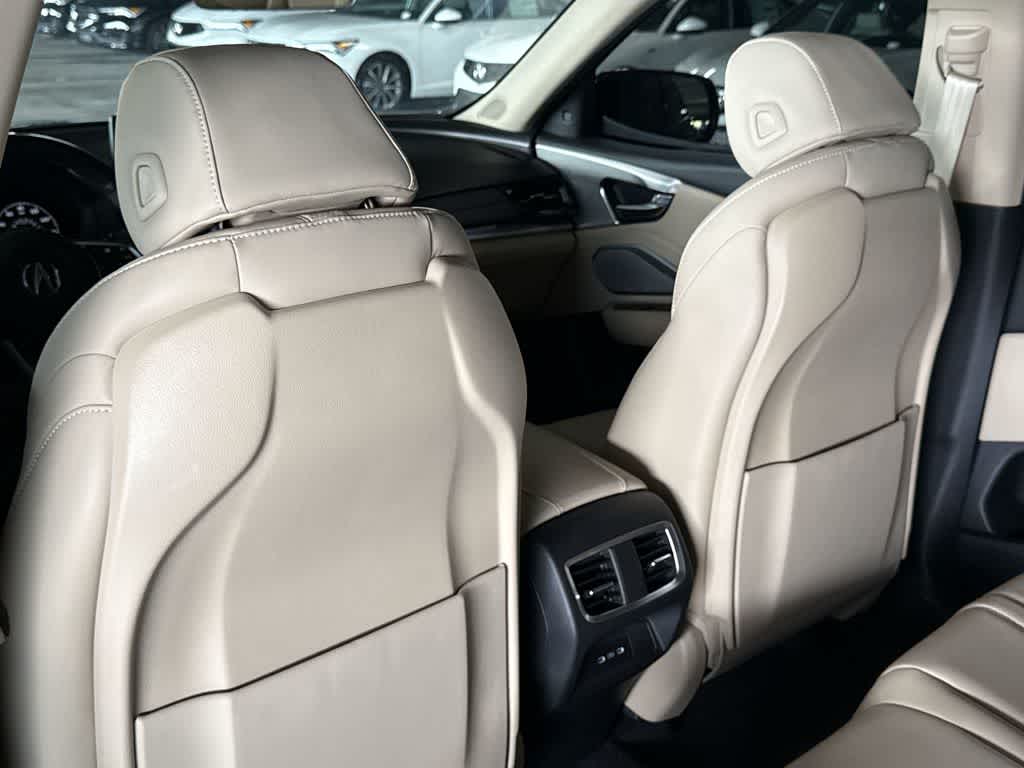 Thumbnail: 2023 Acura RDX - 23