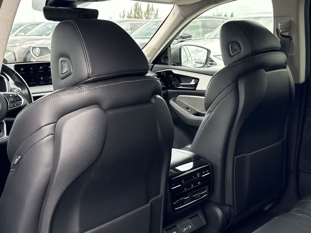 Thumbnail: 2023 Acura MDX - 23