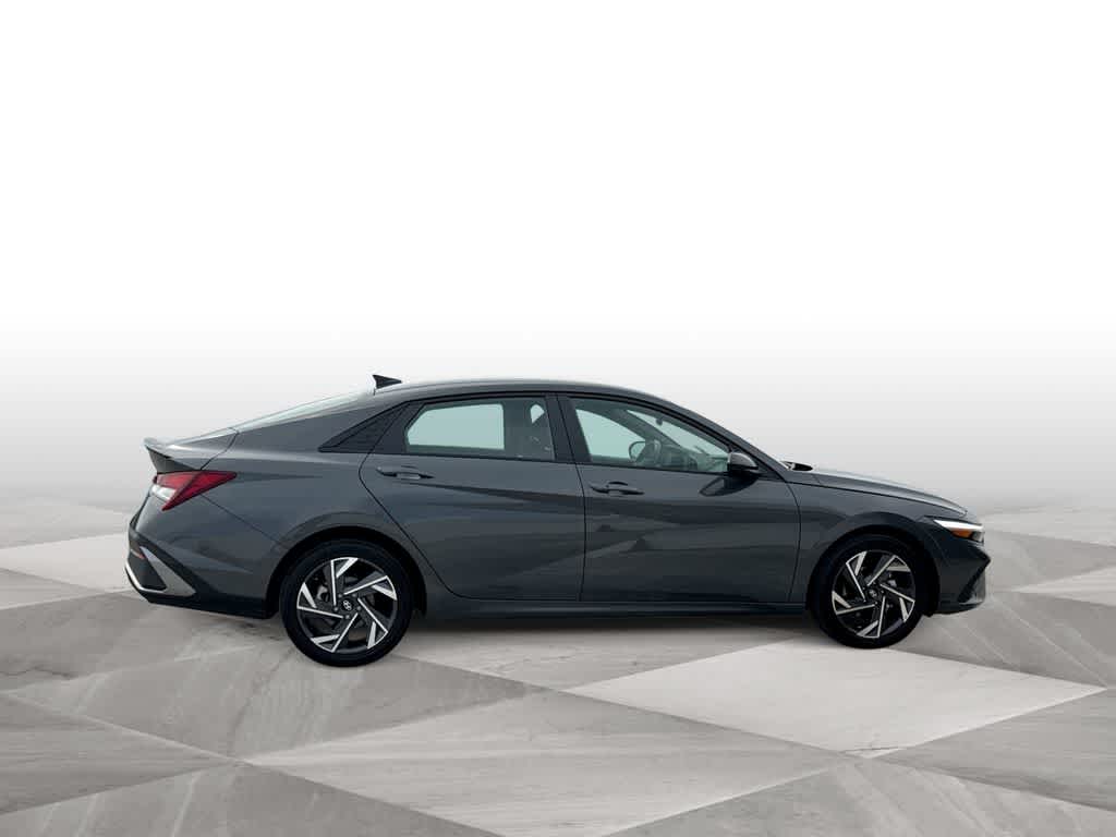 Thumbnail: 2025 Hyundai Elantra - 9