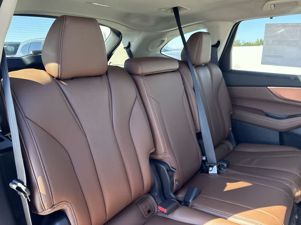 Thumbnail: 2026 Acura MDX - 26