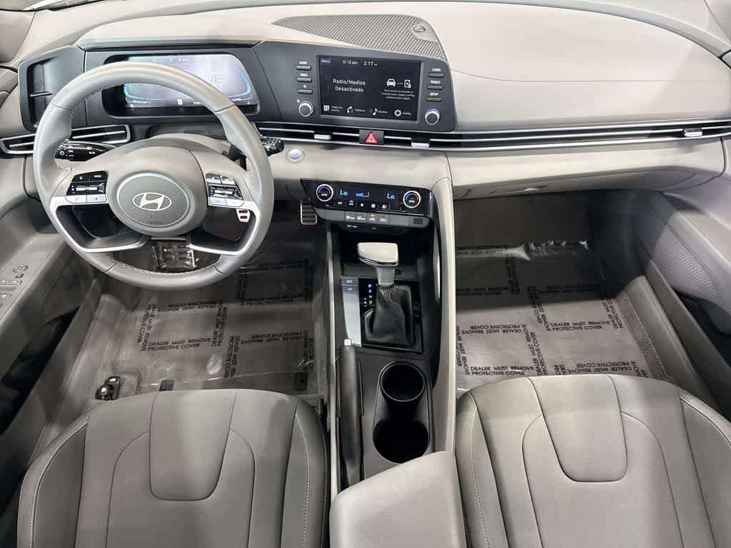 Thumbnail: 2025 Hyundai Elantra - 24