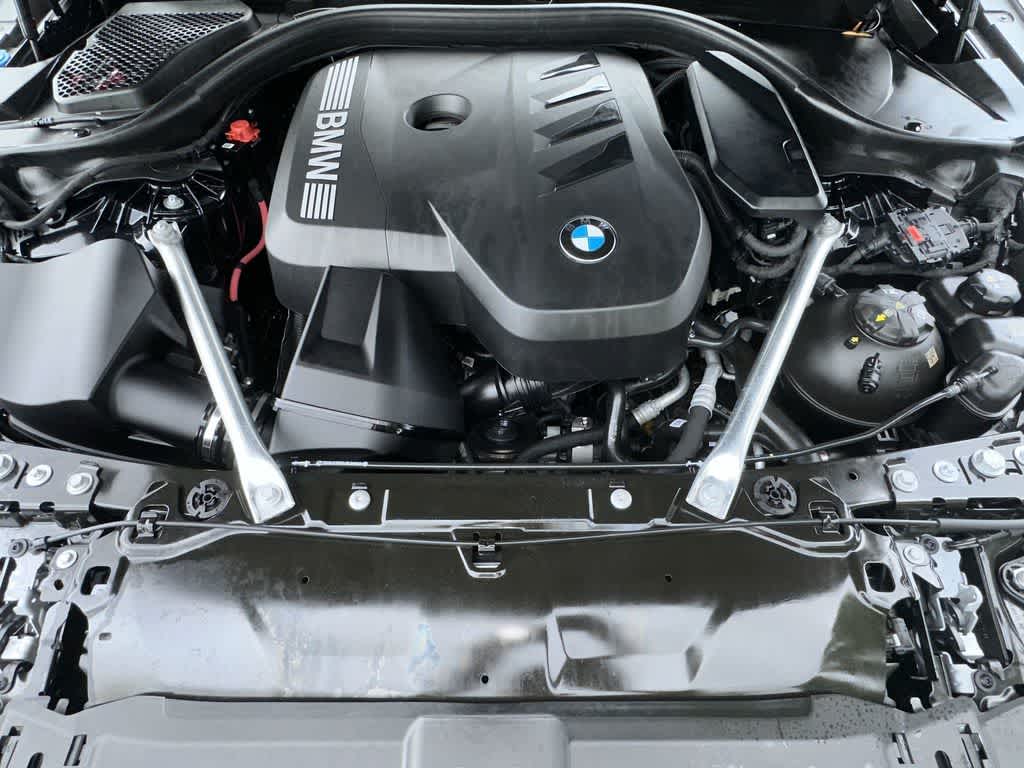Thumbnail: 2026 BMW 5 Series - 12