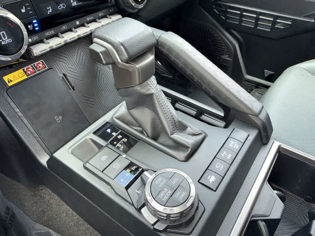 Thumbnail: 2025 Toyota 4Runner - 21