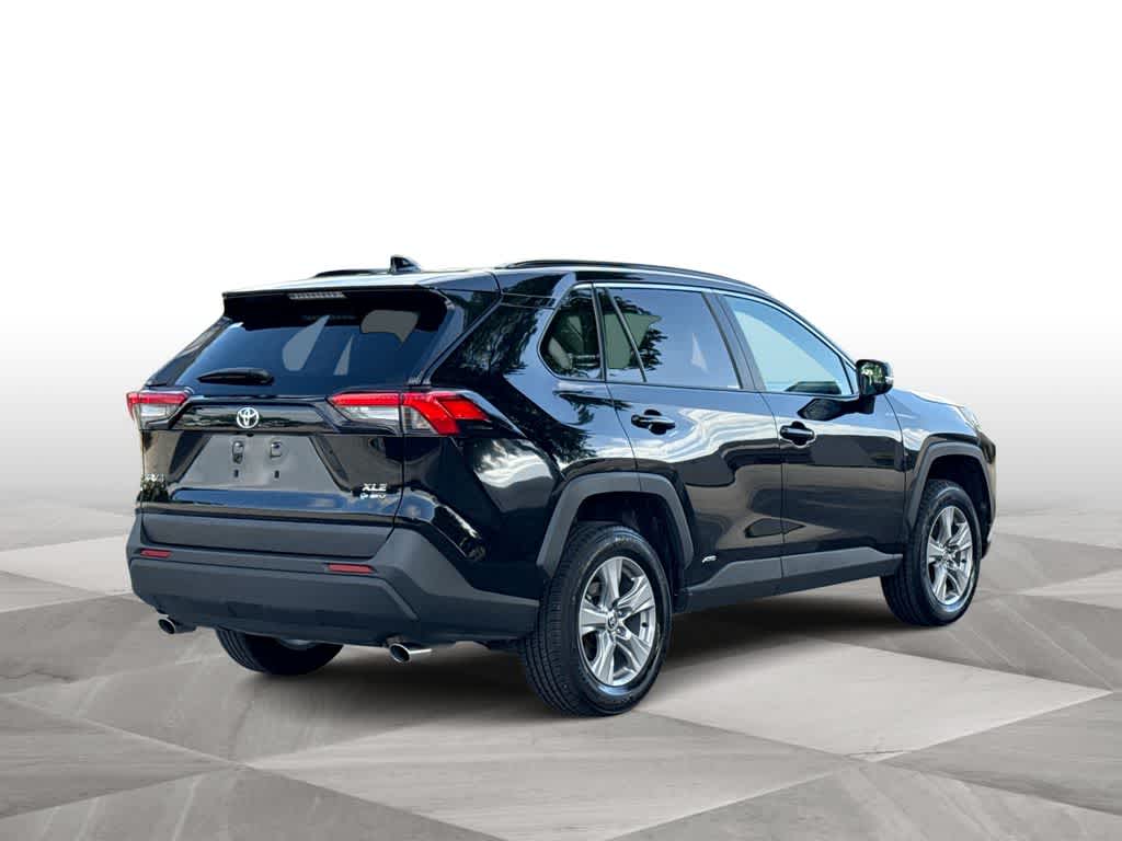Thumbnail: 2025 Toyota RAV4 - 8