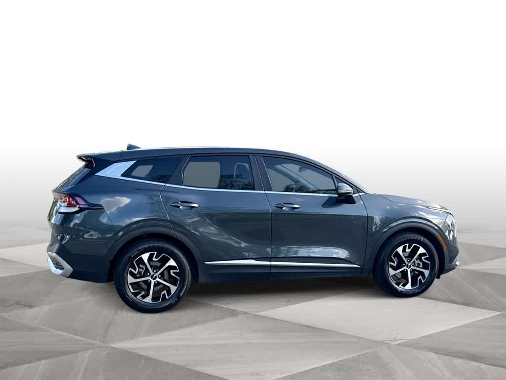 Thumbnail: 2023 Kia Sportage - 9