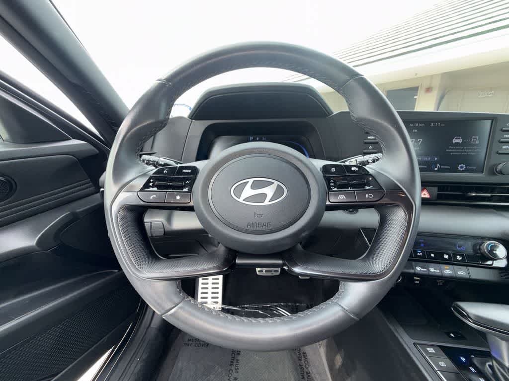 Thumbnail: 2025 Hyundai Elantra - 15