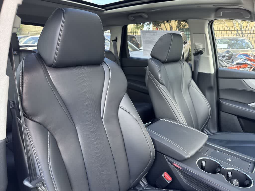 Thumbnail: 2026 Acura MDX - 27