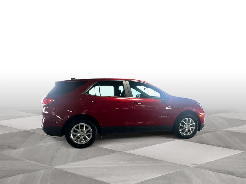 Thumbnail: 2023 Chevrolet Equinox - 9