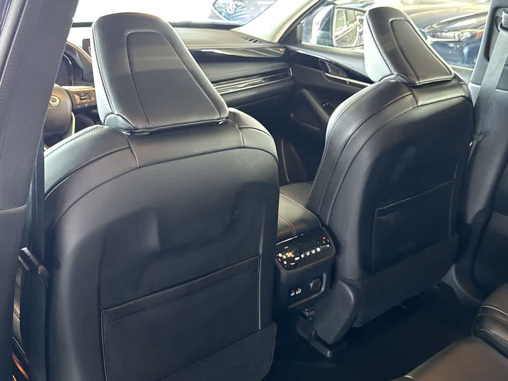 Thumbnail: 2023 INFINITI QX60 - 23