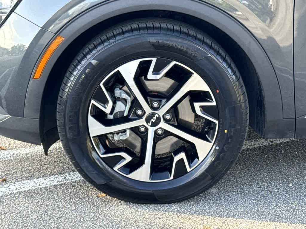 Thumbnail: 2023 Kia Sportage - 11