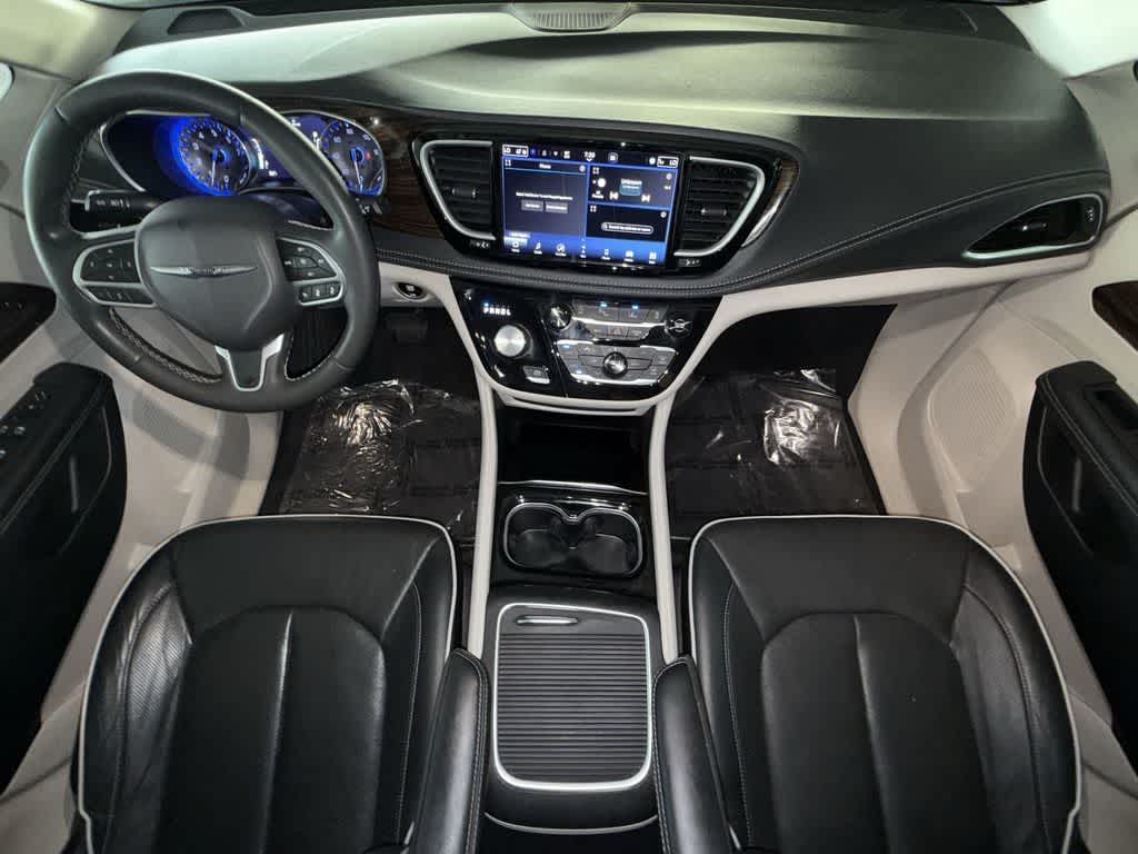 Thumbnail: 2023 Chrysler Pacifica - 23