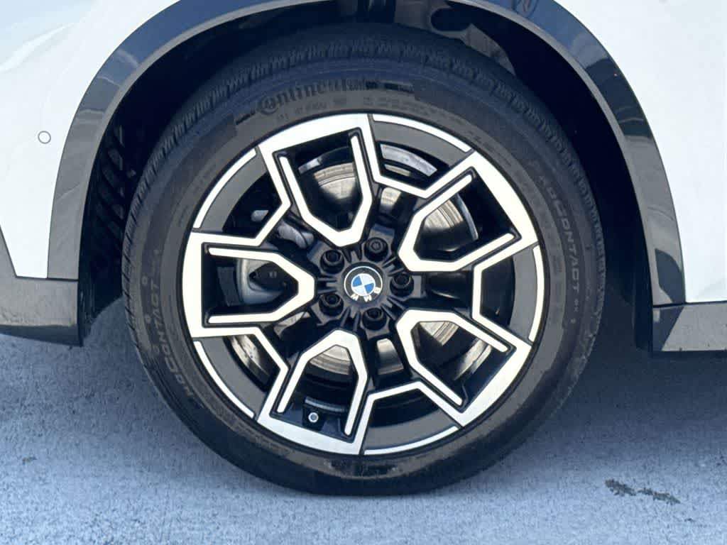 Thumbnail: 2024 BMW X1 - 11