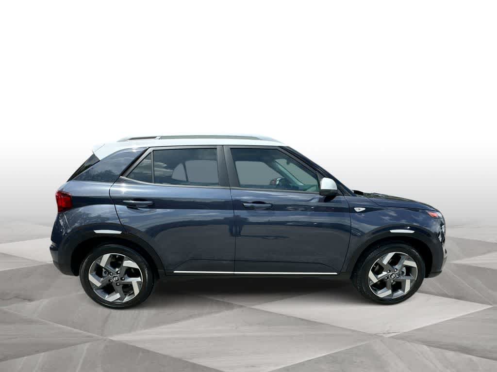 Thumbnail: 2024 Hyundai Venue - 9