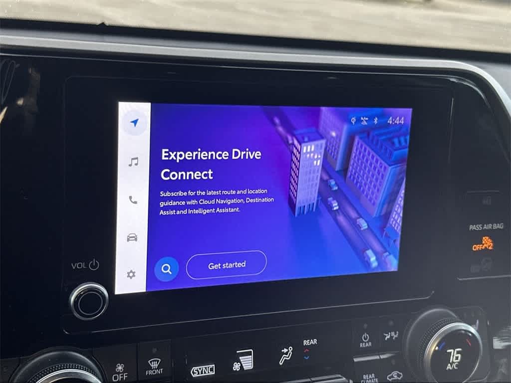 Thumbnail: 2023 Toyota Highlander - 18