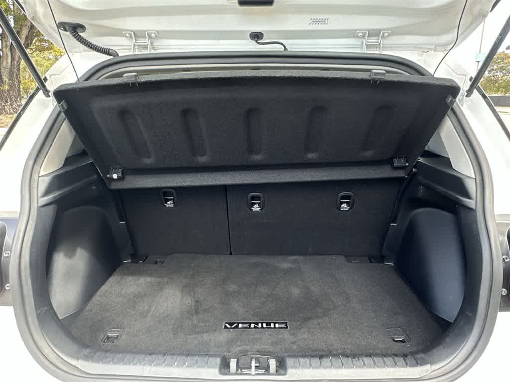 Thumbnail: 2023 Hyundai Venue - 25