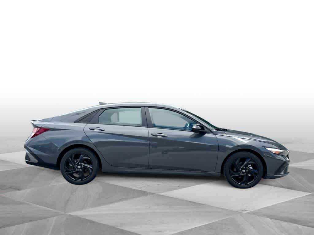 Thumbnail: 2026 Hyundai Elantra - 9