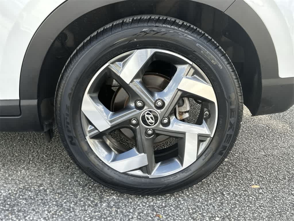 Thumbnail: 2023 Hyundai Venue - 11