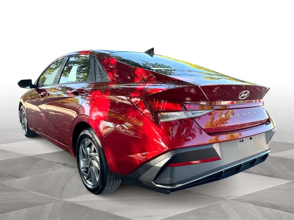 Thumbnail: 2024 Hyundai Elantra - 6