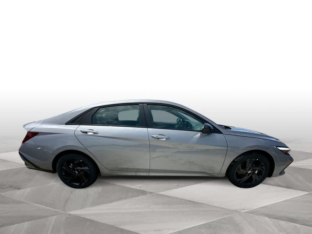 Thumbnail: 2026 Hyundai Elantra - 9