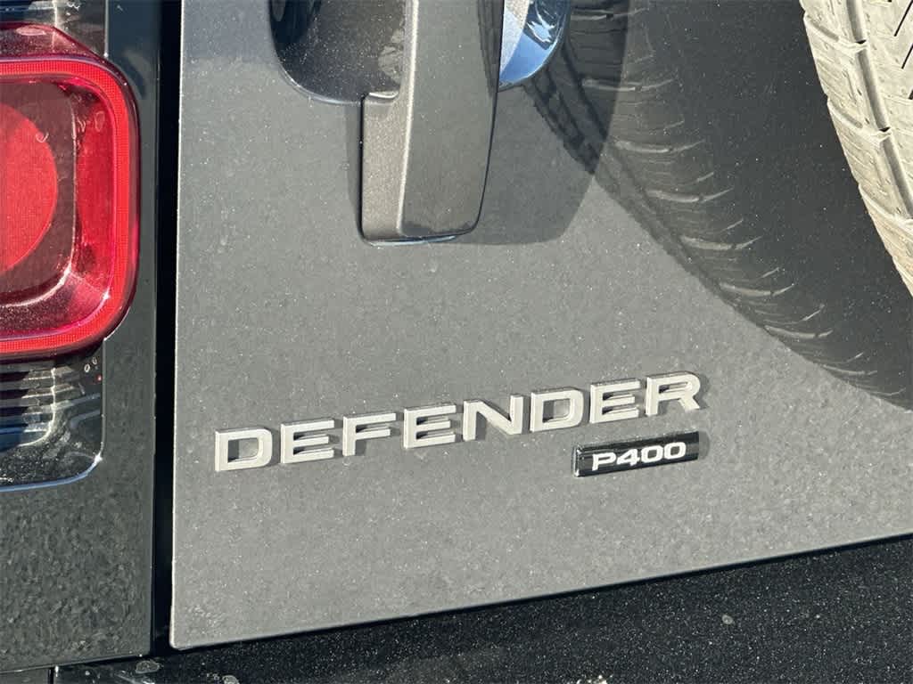 Thumbnail: 2023 Land Rover Defender - 10