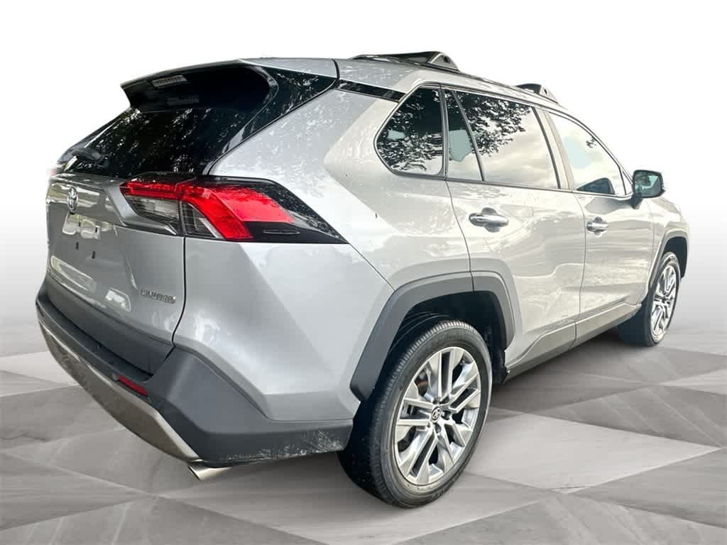 Thumbnail: 2023 Toyota RAV4 - 8