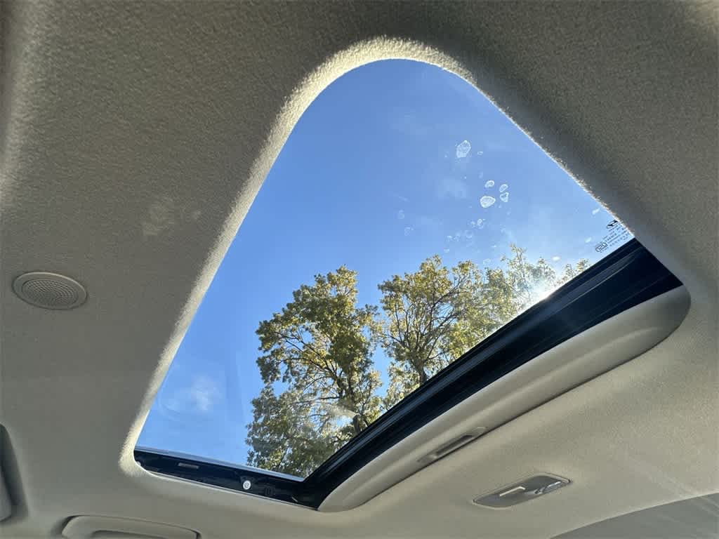 Thumbnail: 2025 Hyundai Venue - 17