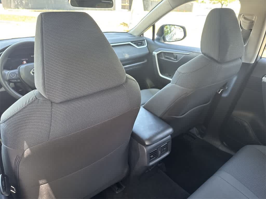 2024 Toyota RAV4 LE 23