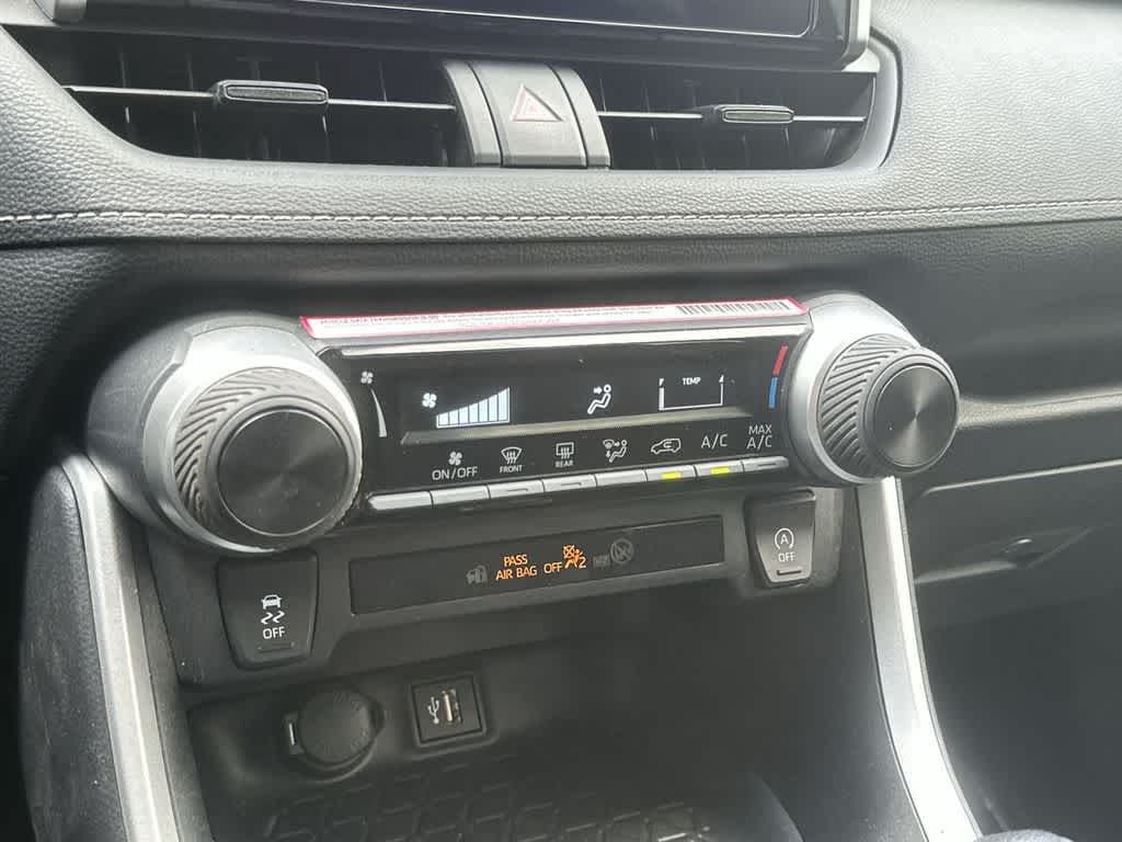 Thumbnail: 2024 Toyota RAV4 - 20