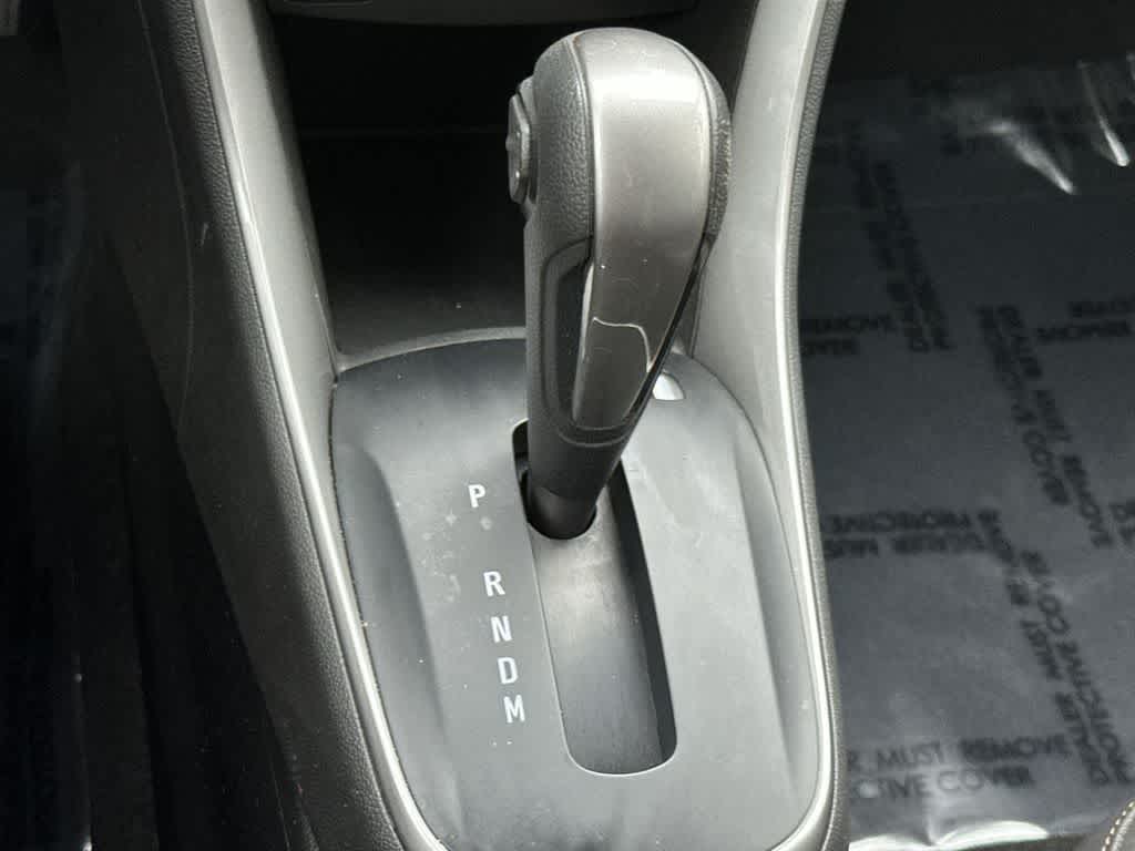 Thumbnail: 2022 Chevrolet Trax - 21