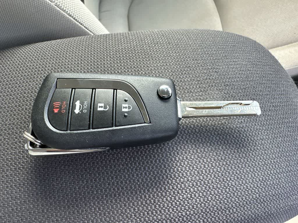 Thumbnail: 2021 Toyota Corolla - 28