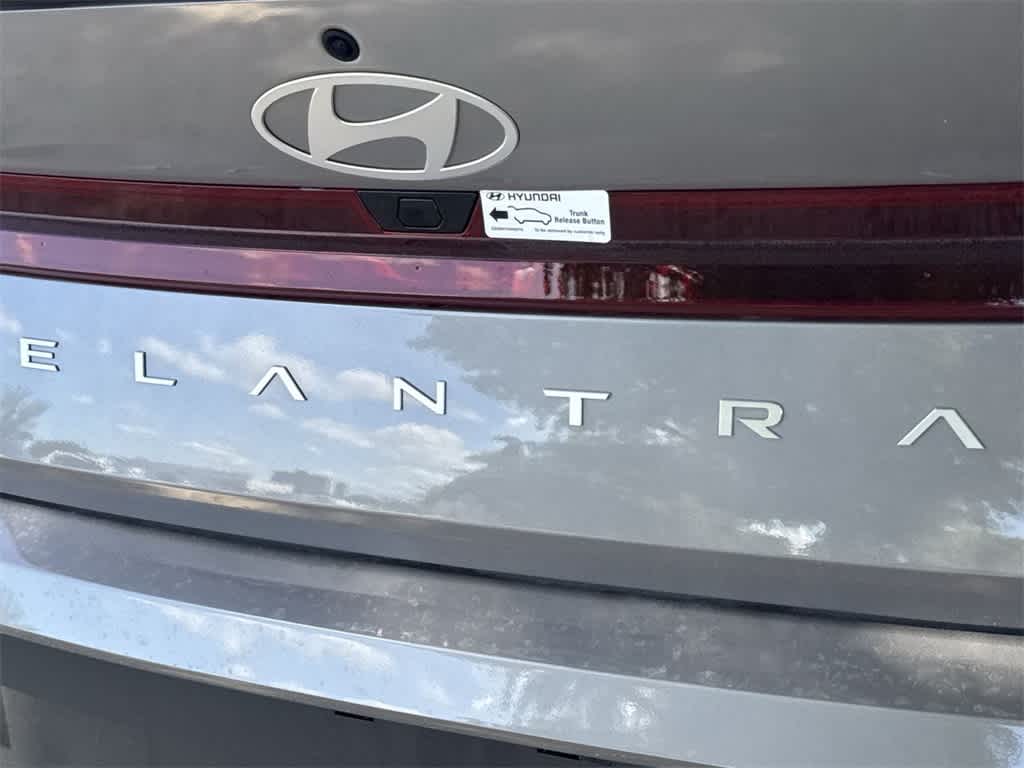 Thumbnail: 2025 Hyundai Elantra - 10