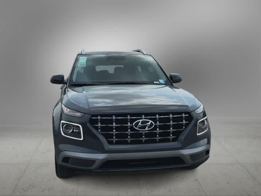 Thumbnail: 2024 Hyundai Venue - 3