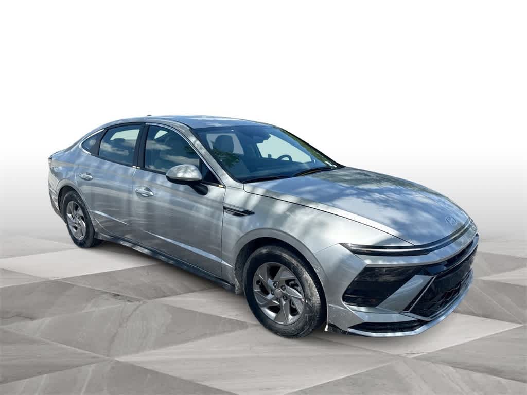 2025 Hyundai Sonata SE 2