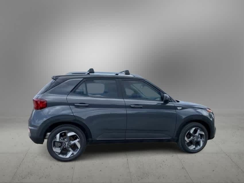 2024 Hyundai Venue Limited 2