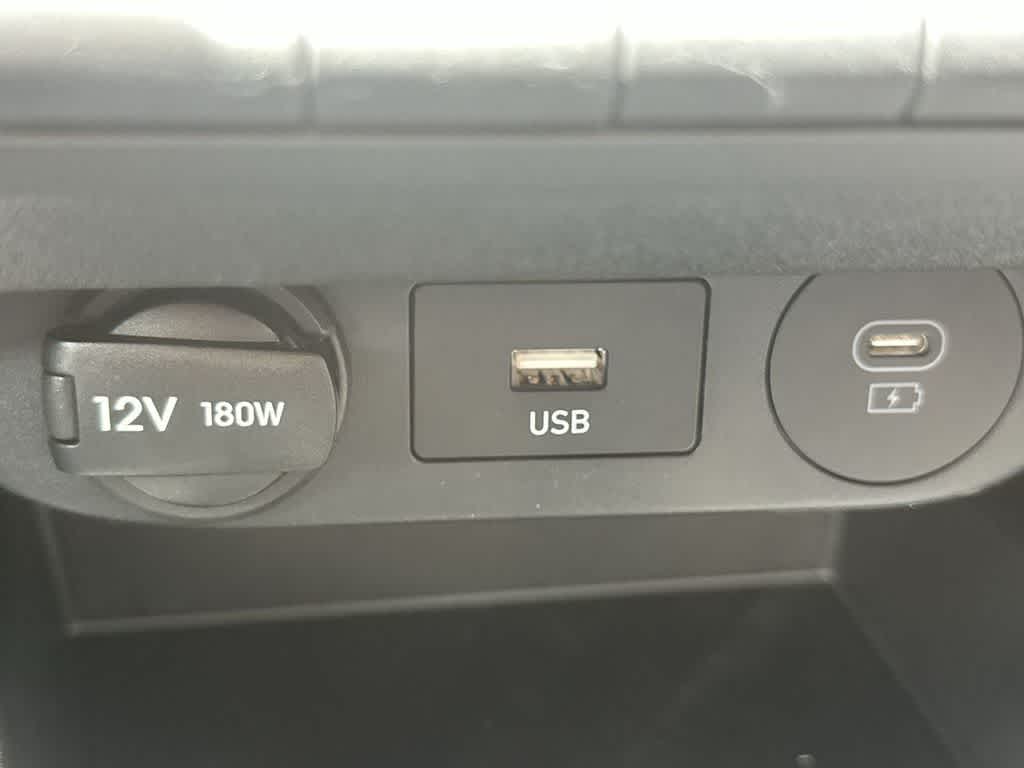 Thumbnail: 2026 Hyundai Elantra - 17