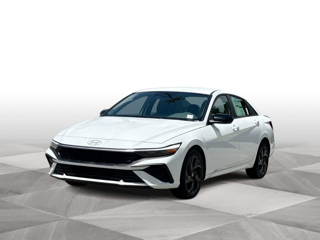 Thumbnail: 2026 Hyundai Elantra - 4