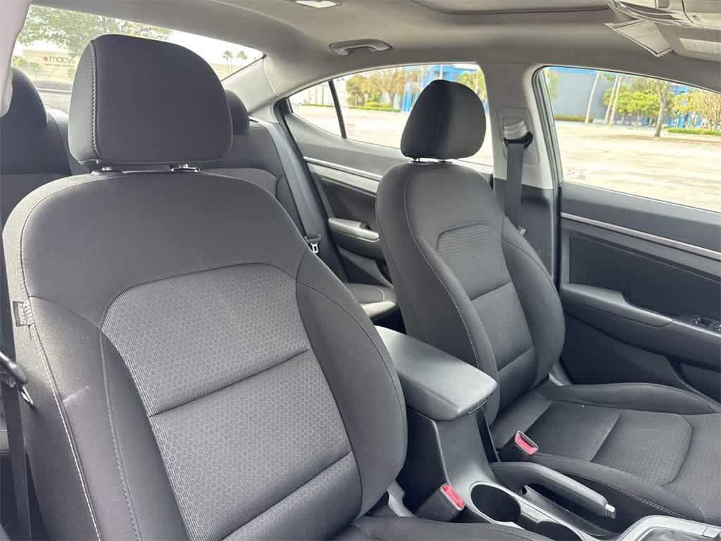 Thumbnail: 2018 Hyundai Elantra - 27