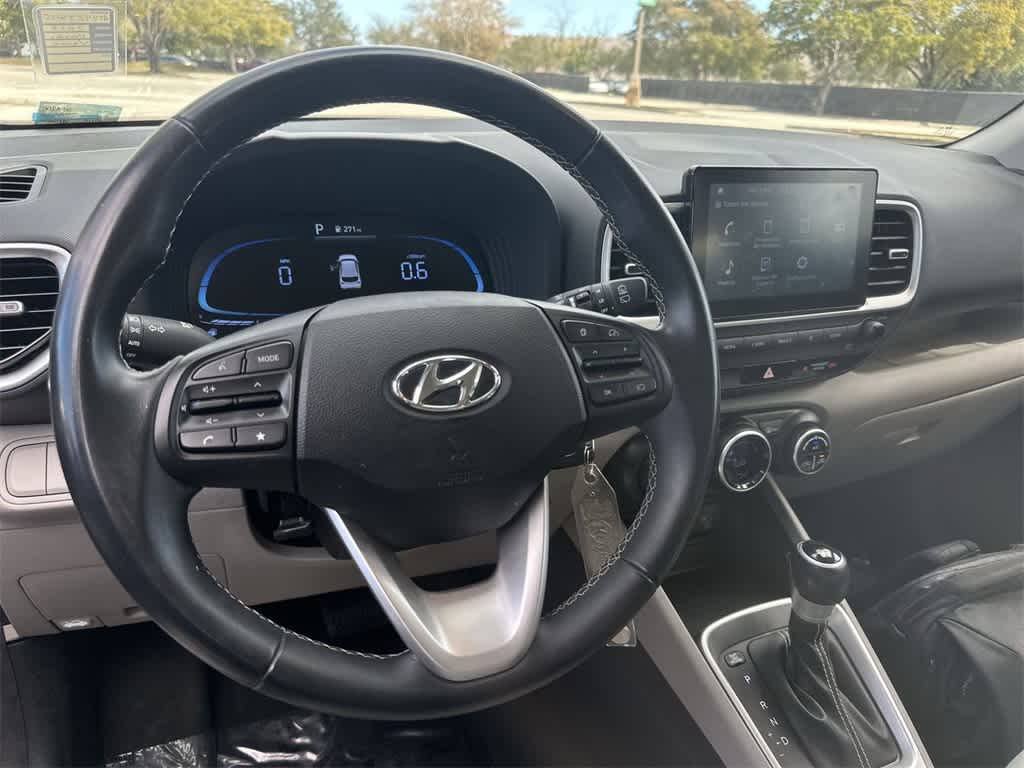 Thumbnail: 2023 Hyundai Venue - 13