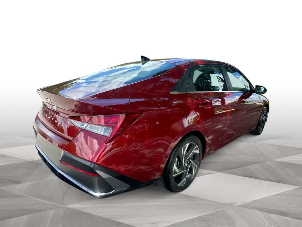 Thumbnail: 2024 Hyundai Elantra - 8
