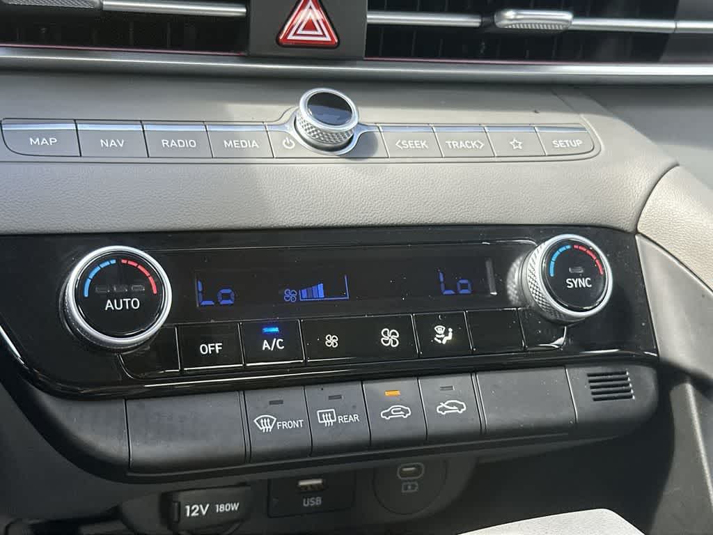 Thumbnail: 2024 Hyundai Elantra - 20