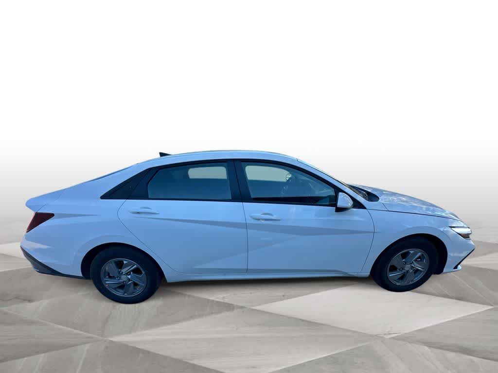 Thumbnail: 2026 Hyundai Elantra - 9