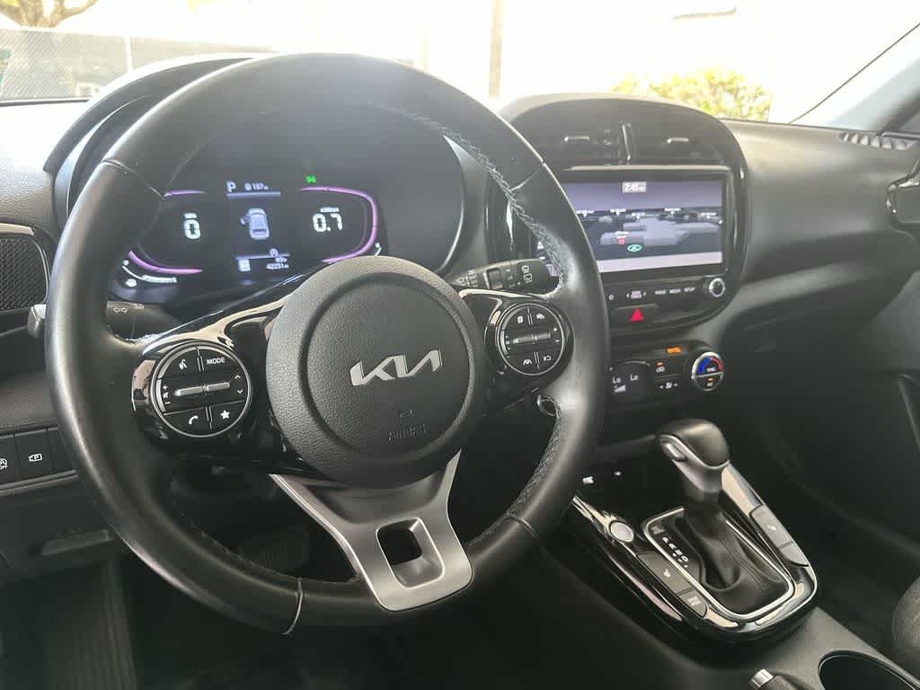 Thumbnail: 2023 Kia Soul - 13
