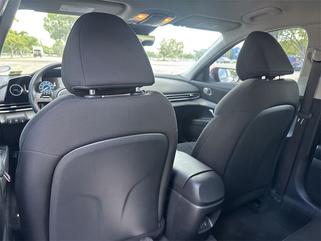 Thumbnail: 2024 Hyundai Elantra - 23